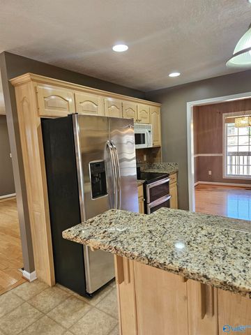 2612 Robertson Street E, Southside, AL 35907