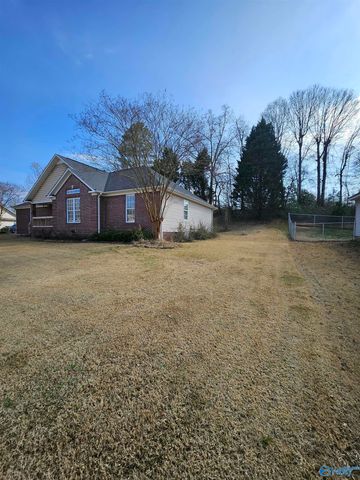 2612 Robertson Street E, Southside, AL 35907