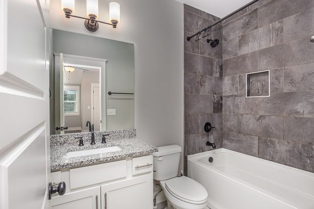 4902B Indiana Ave, Nashville, TN 37209