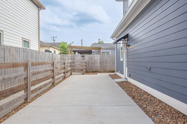 4902B Indiana Ave, Nashville, TN 37209