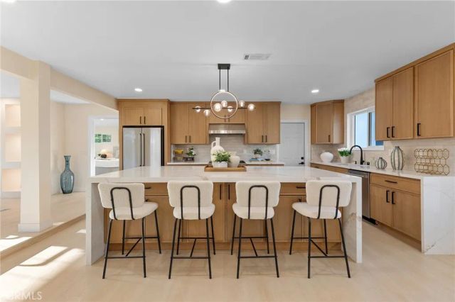 1019 N Cambria Place, Anaheim, CA 92801