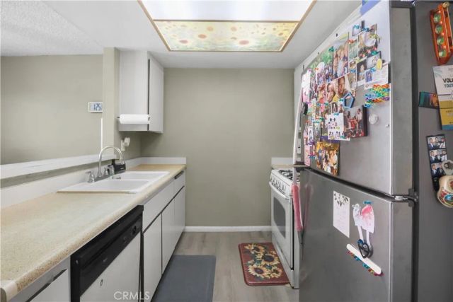 21913 Belshire Ave 16, Hawaiian Gardens, CA 90716