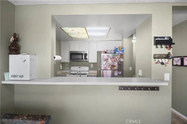 21913 Belshire Ave 16, Hawaiian Gardens, CA 90716