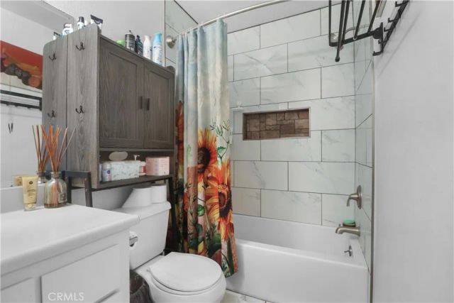 21913 Belshire Ave 16, Hawaiian Gardens, CA 90716