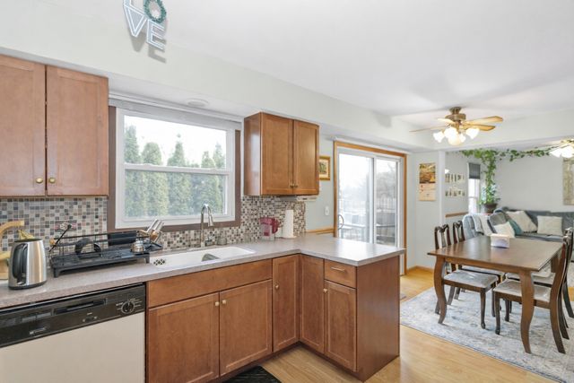 2013 Briar Hill Drive W, Schaumburg, IL 60194