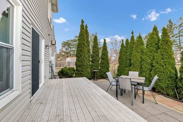 2013 Briar Hill Drive W, Schaumburg, IL 60194