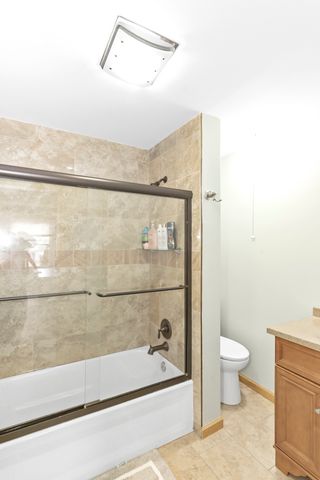 2013 Briar Hill Drive W, Schaumburg, IL 60194