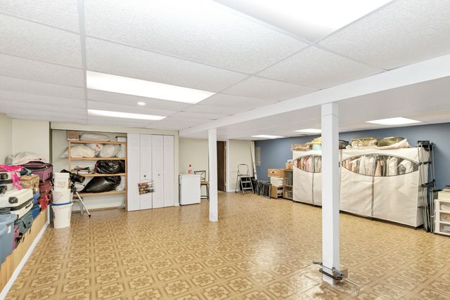 2013 Briar Hill Drive W, Schaumburg, IL 60194