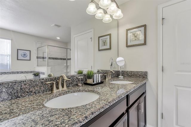 1534 MOON VALLEY DRIVE, Davenport, FL 33896