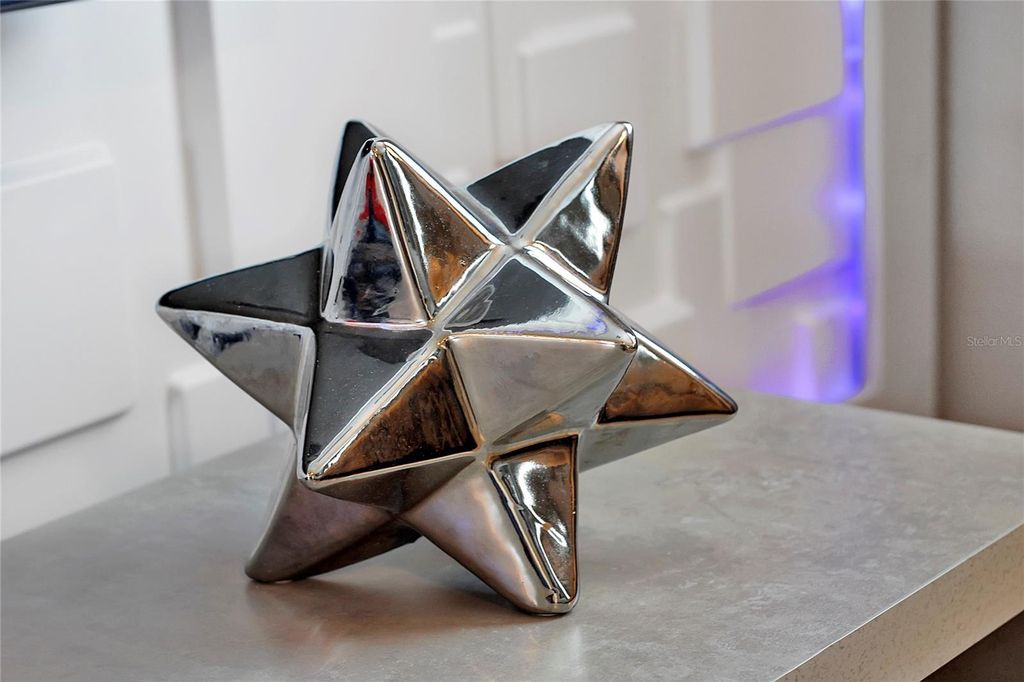 Image 27 of property listing at 1534 MOON VALLEY DRIVE, Davenport, FL 33896