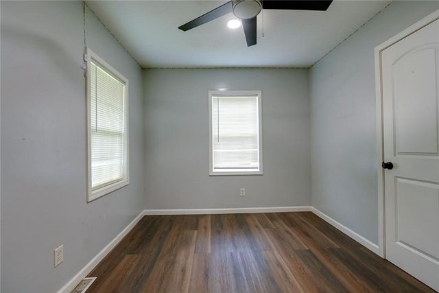 9100 E 43rd Terrace, Kansas City, MO 64133
