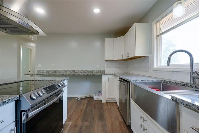 9100 E 43rd Terrace, Kansas City, MO 64133
