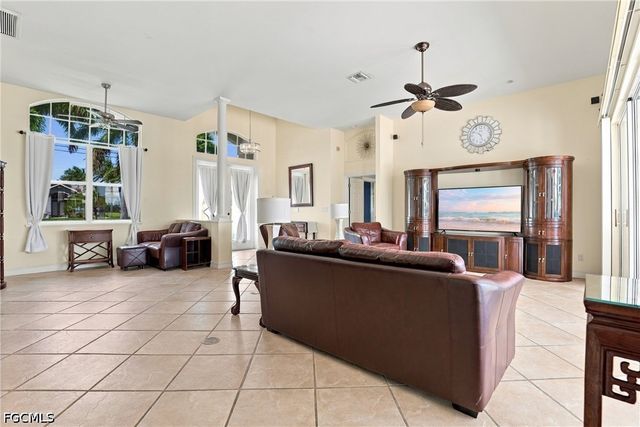 1507 NW 29th PL, Cape Coral, FL 33993