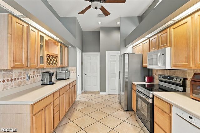 1507 NW 29th PL, Cape Coral, FL 33993