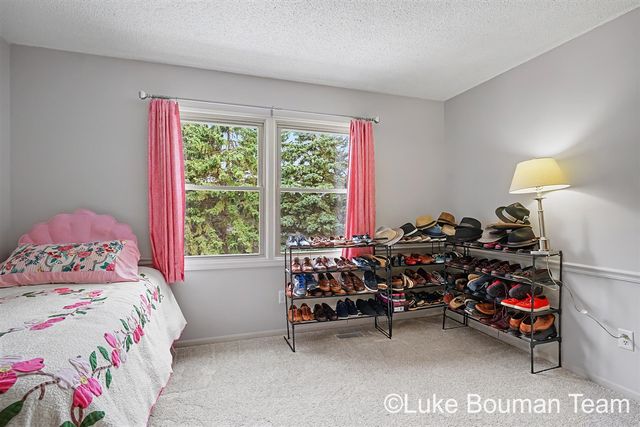 1046 Alden Court, Holland, MI 49423