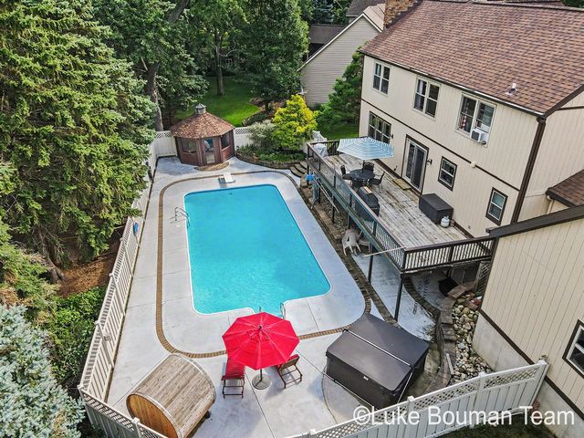 1046 Alden Court, Holland, MI 49423