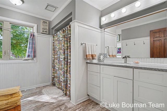 1046 Alden Court, Holland, MI 49423
