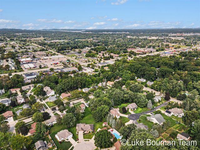 1046 Alden Court, Holland, MI 49423