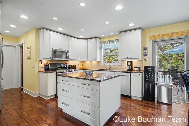1046 Alden Court, Holland, MI 49423