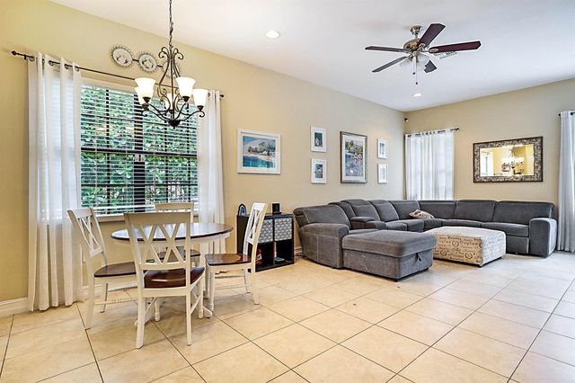 7593 NW 113th Avenue, Parkland, FL 33076