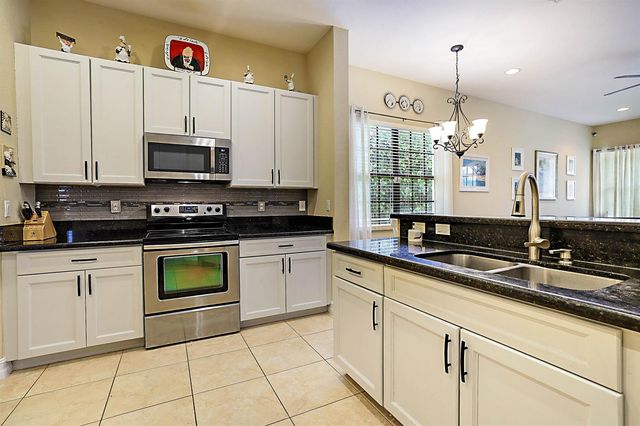 7593 NW 113th Avenue, Parkland, FL 33076
