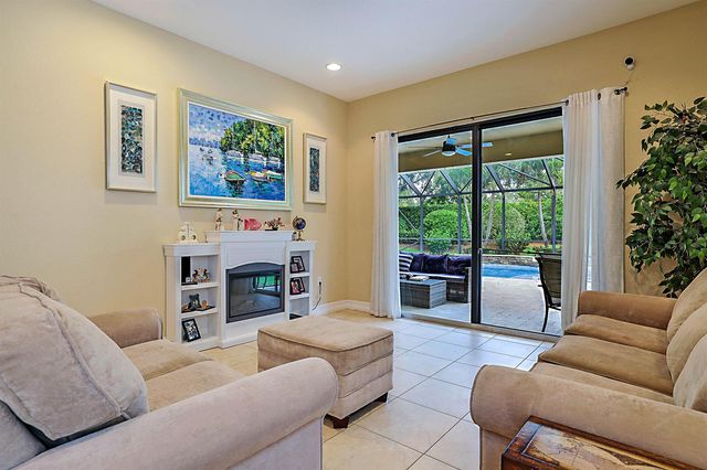 7593 NW 113th Avenue, Parkland, FL 33076