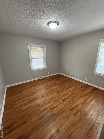 2023 Ardmore Drive, Ferndale, MI 48220