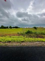 1430 County Road 145, Jarrell, TX 76537