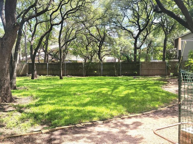6904 Argonne Forest CV A, Austin, TX 78759