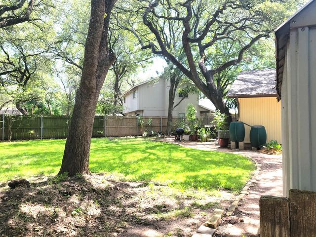 6904 Argonne Forest CV A, Austin, TX 78759