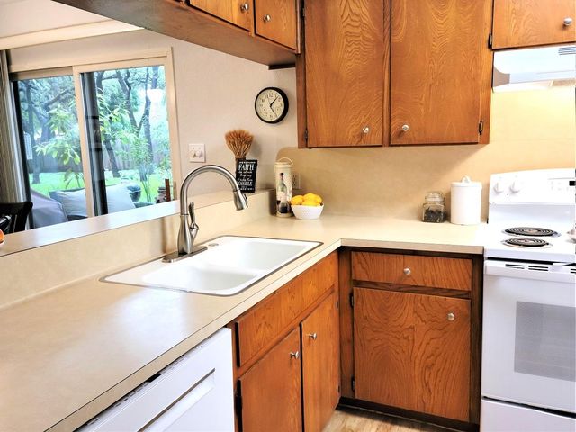 6904 Argonne Forest CV A, Austin, TX 78759