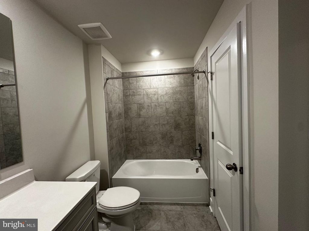 Image 22 of property listing at 10525 COSMOS CT, La Plata, MD 20646