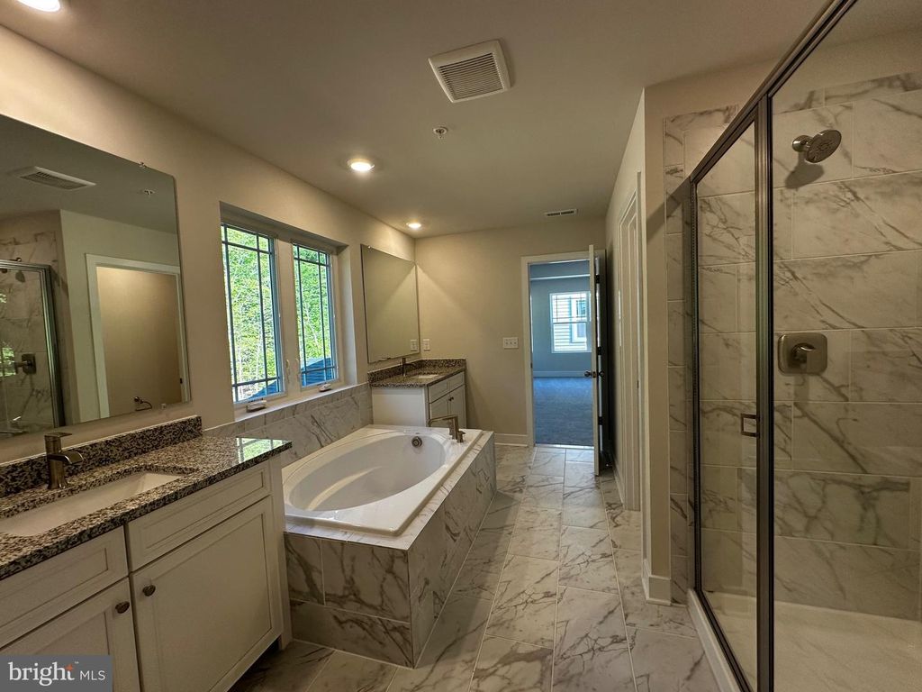 Image 34 of property listing at 10525 COSMOS CT, La Plata, MD 20646