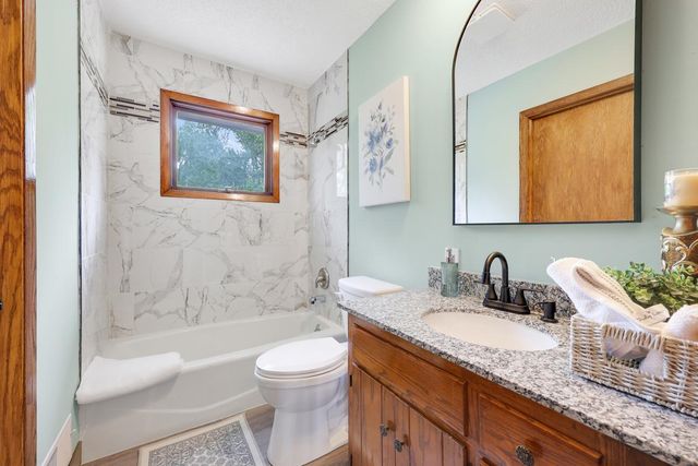 233 104th Avenue NW, Coon Rapids, MN 55448