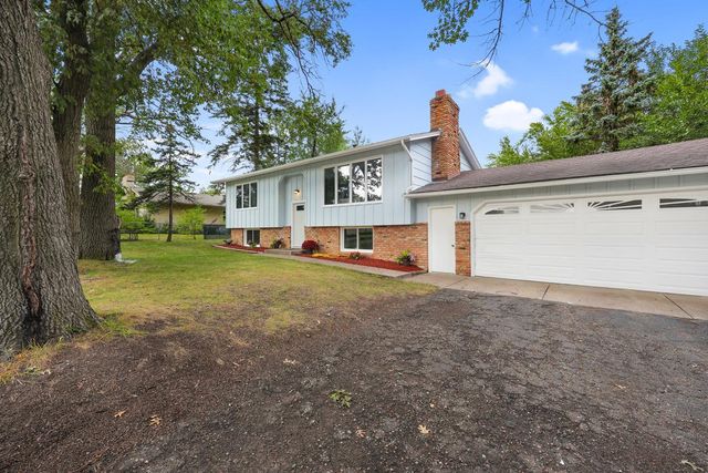 233 104th Avenue NW, Coon Rapids, MN 55448