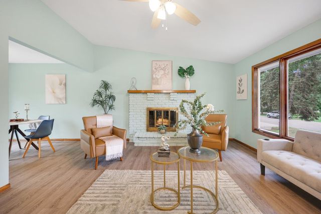 233 104th Avenue NW, Coon Rapids, MN 55448
