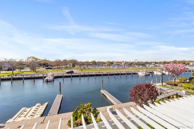 7 Salt Meadow Road 7, Babylon, NY 11702