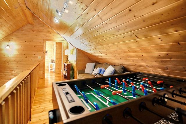 46 Floral Court, Ellijay, GA 30540