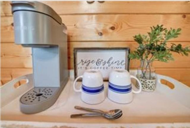 46 Floral Court, Ellijay, GA 30540