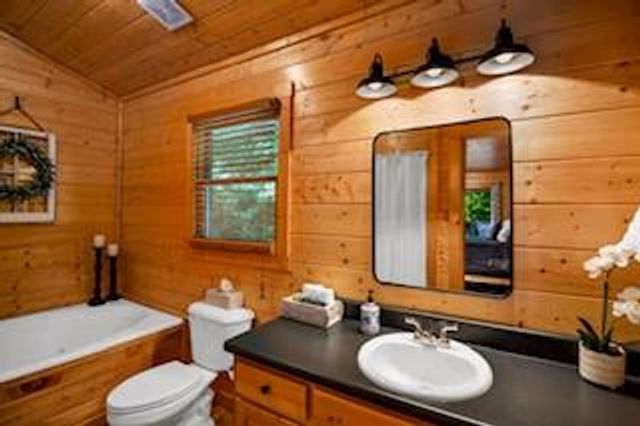 46 Floral Court, Ellijay, GA 30540