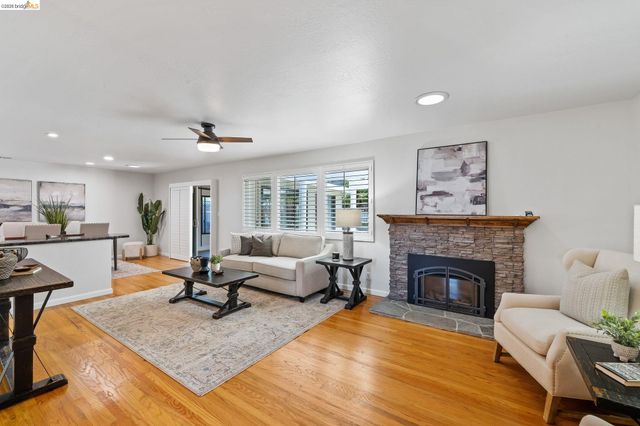 8796 Bandon Dr, Dublin, CA 94568