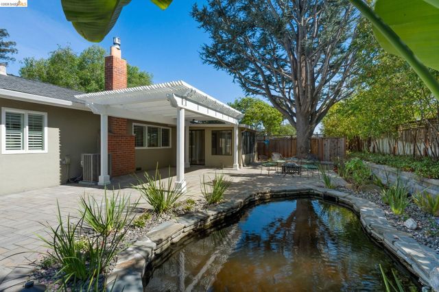 8796 Bandon Dr, Dublin, CA 94568