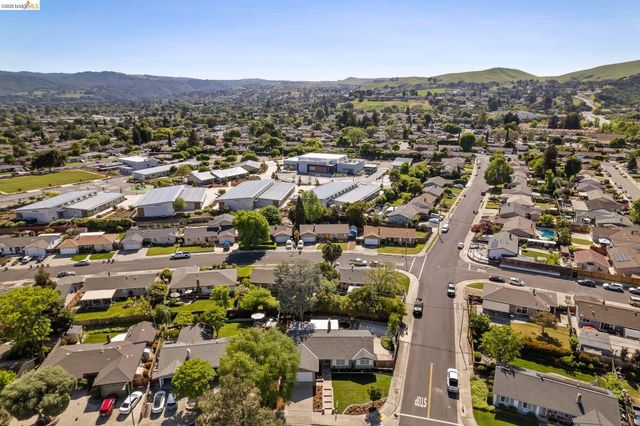 8796 Bandon Dr, Dublin, CA 94568