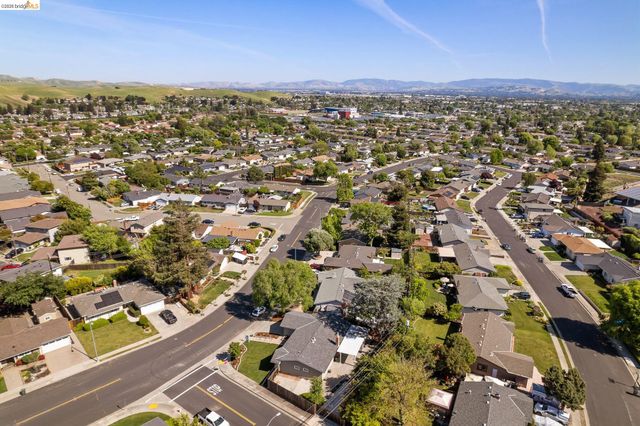 8796 Bandon Dr, Dublin, CA 94568