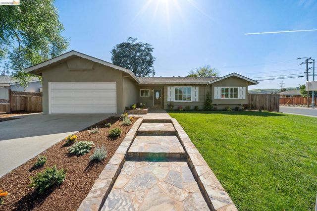 8796 Bandon Dr, Dublin, CA 94568