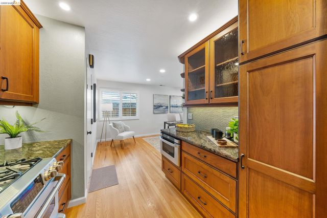 8796 Bandon Dr, Dublin, CA 94568