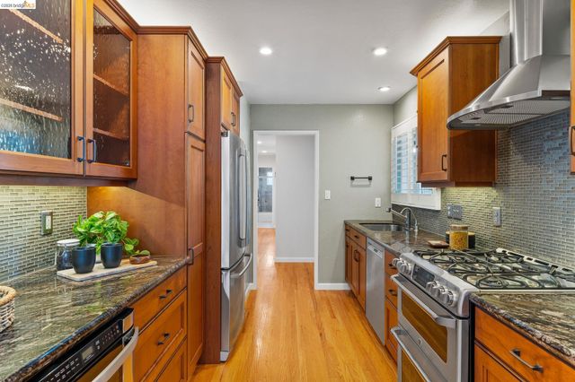 8796 Bandon Dr, Dublin, CA 94568