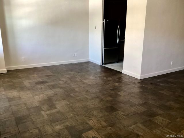 25 Neptune Boulevard 4F, Long Beach, NY 11561