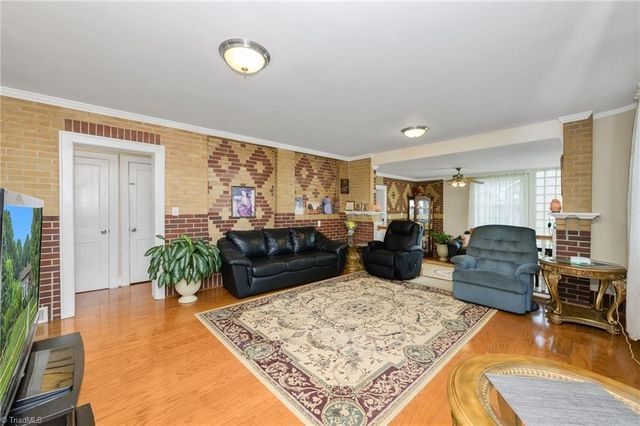 211 N Bridge Street, Jonesville, NC 28642