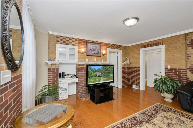 211 N Bridge Street, Jonesville, NC 28642